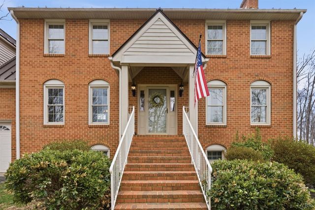 215 London Downs, Forest, VA 24551