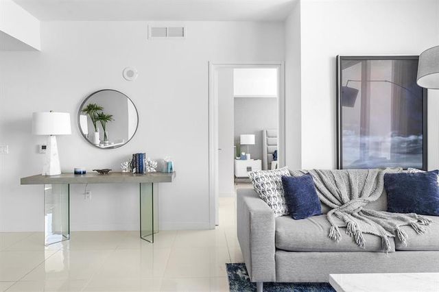 401 N Birch Road 1214, Fort Lauderdale, FL 33304