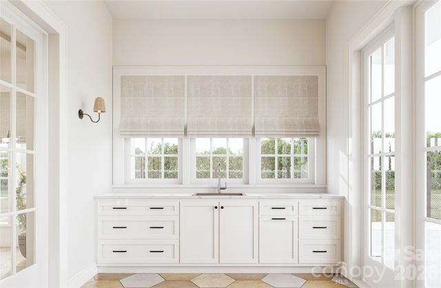 2052 Hopedale Avenue, Charlotte, NC 28207