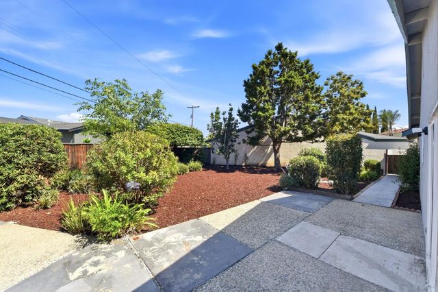 2181 Laddie Court, San Jose, CA 95121