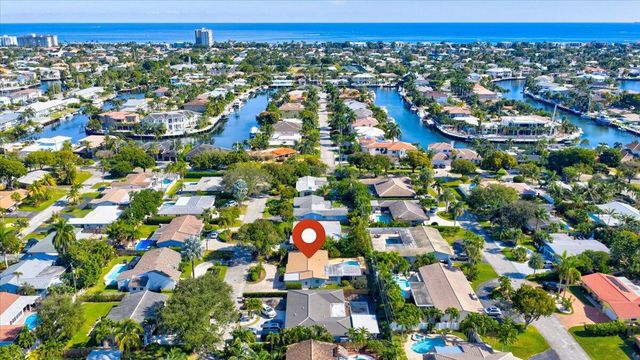 2220 NE 34th Court, Lighthouse Point, FL 33064