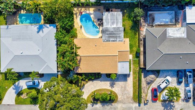 2220 NE 34th Court, Lighthouse Point, FL 33064
