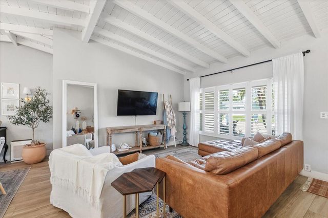 2220 NE 34th Court, Lighthouse Point, FL 33064