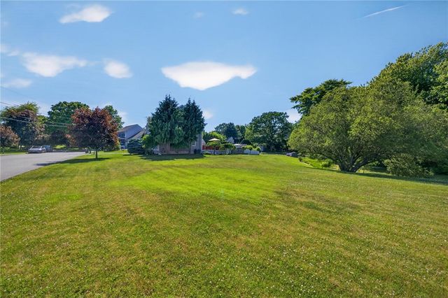 185 Rosewood Road, Somerset, MA 02726