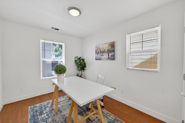 1728 27th St, Sacramento, CA 95816