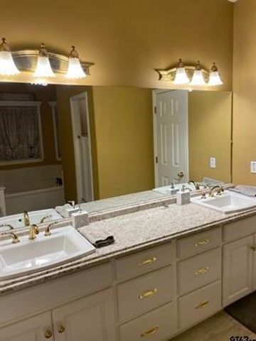 140 Pat Drive, Mineola, TX 75773