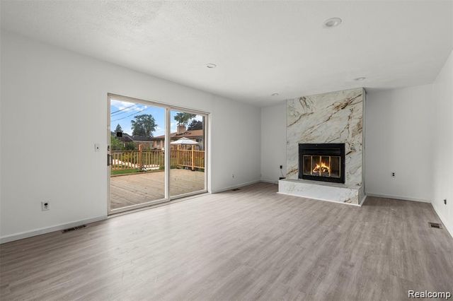 5420 Southlawn Drive, Sterling Heights, MI 48310