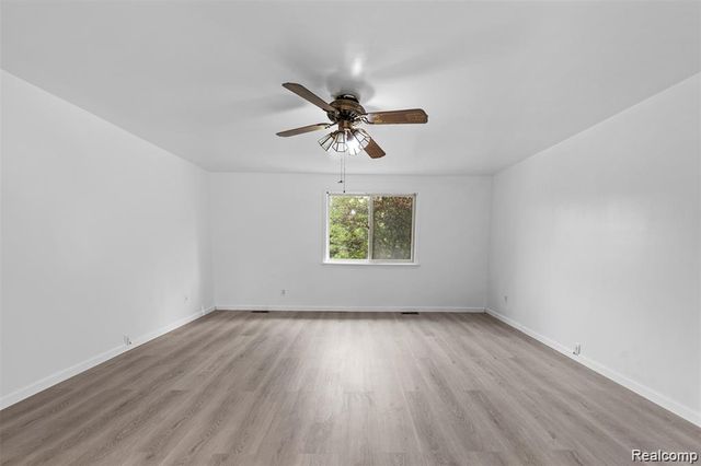 5420 Southlawn Drive, Sterling Heights, MI 48310