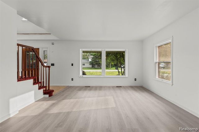 5420 Southlawn Drive, Sterling Heights, MI 48310