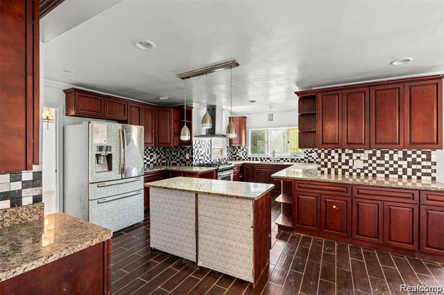 5420 Southlawn Drive, Sterling Heights, MI 48310