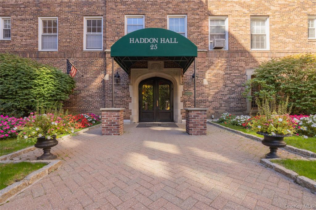 25 Parkview Avenue 2M, Bronxville, NY 10708 — exterior