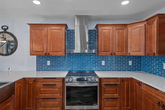 5715 INDIANA AVENUE, New Port Richey, FL 34652