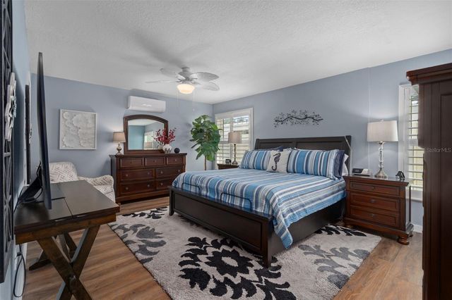 5715 INDIANA AVENUE, New Port Richey, FL 34652