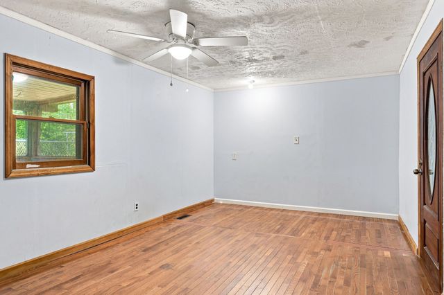 9925 State Route 108, Altamont, TN 37301