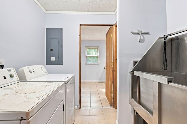 9925 State Route 108, Altamont, TN 37301