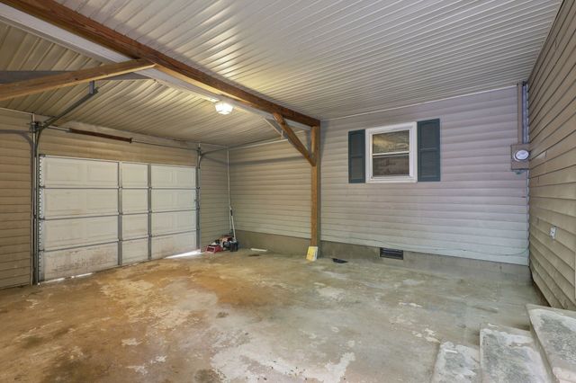9925 State Route 108, Altamont, TN 37301