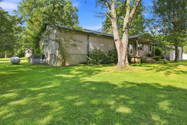 9925 State Route 108, Altamont, TN 37301