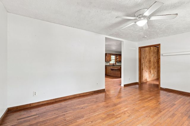 9925 State Route 108, Altamont, TN 37301