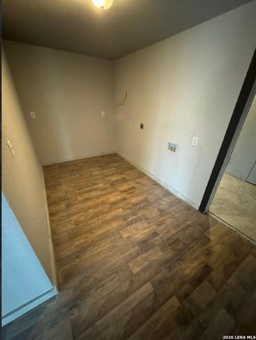 723 Waverly Ave, San Antonio, TX 78201
