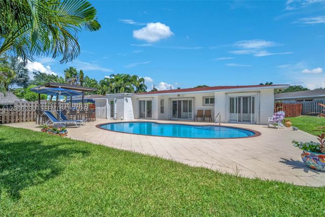 108 NE 30th St, Wilton Manors, FL 33334