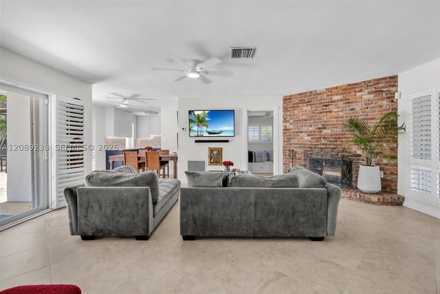 108 NE 30th St, Wilton Manors, FL 33334