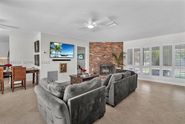 108 NE 30th St, Wilton Manors, FL 33334