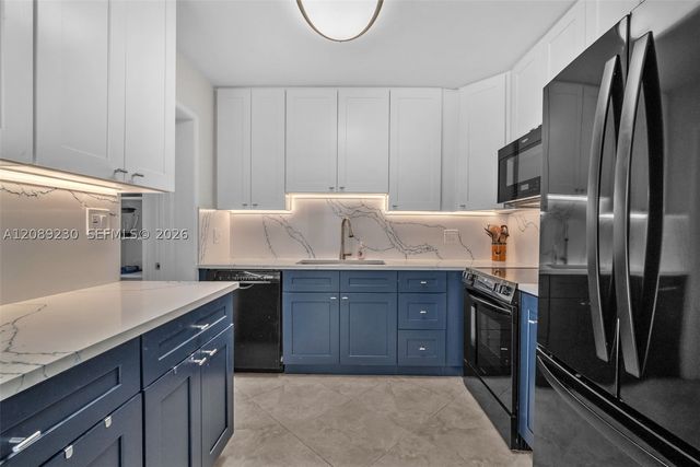 108 NE 30th St, Wilton Manors, FL 33334
