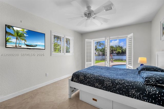 108 NE 30th St, Wilton Manors, FL 33334