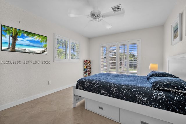 108 NE 30th St, Wilton Manors, FL 33334