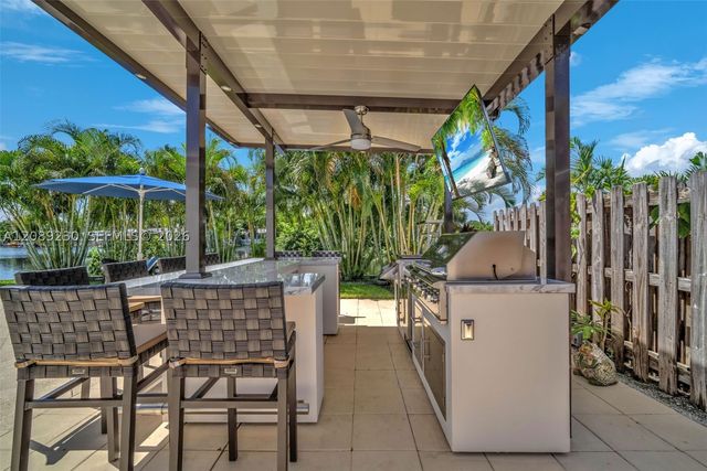 108 NE 30th St, Wilton Manors, FL 33334