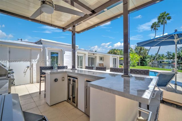 108 NE 30th St, Wilton Manors, FL 33334