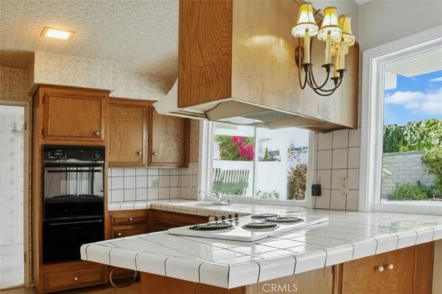 8372 Snowbird Dr., Huntington Beach, CA 92646