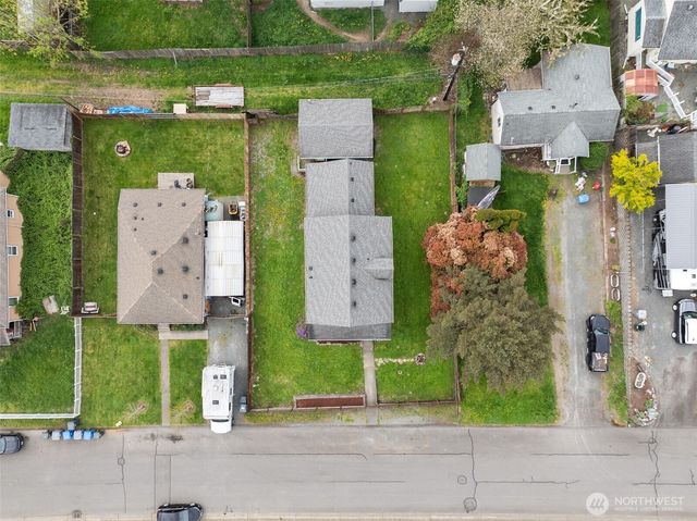 105 Oak Street E, Eatonville, WA 98328