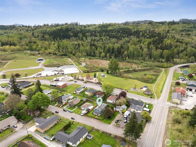 105 Oak Street E, Eatonville, WA 98328