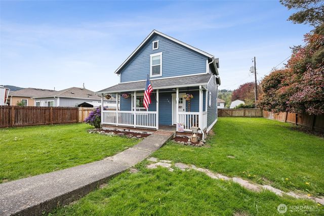 105 Oak Street E, Eatonville, WA 98328