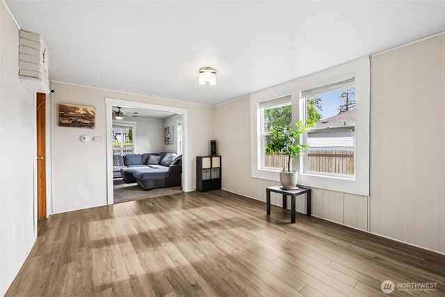 105 Oak Street E, Eatonville, WA 98328
