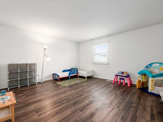 2001 Sawbury Boulevard, Columbus, OH 43235