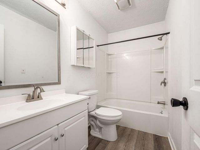 2001 Sawbury Boulevard, Columbus, OH 43235