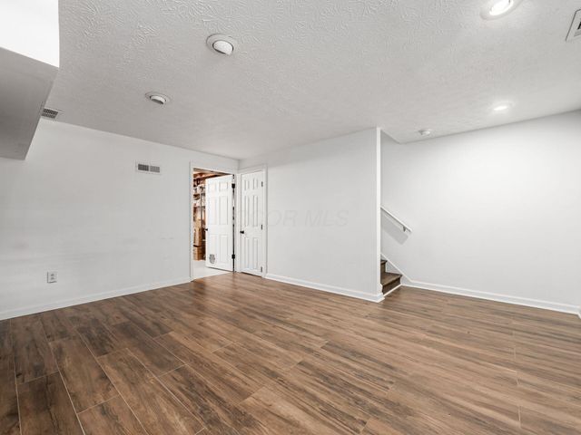 2001 Sawbury Boulevard, Columbus, OH 43235