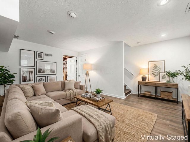 2001 Sawbury Boulevard, Columbus, OH 43235