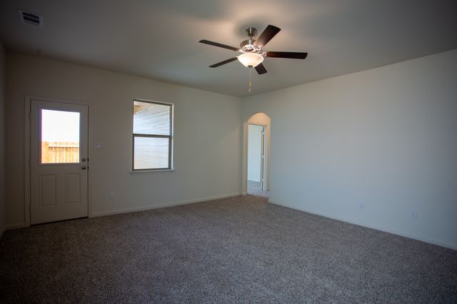 13526 Musselshell Drive, Ponder, TX 76259