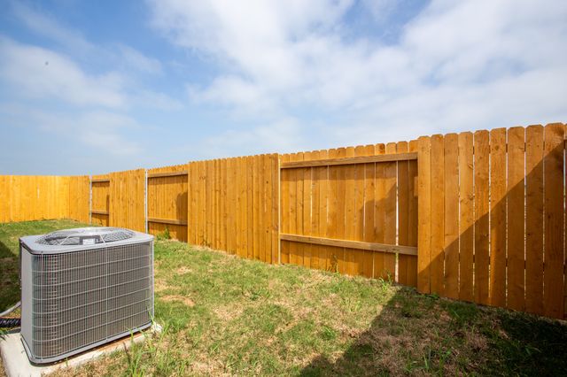 13526 Musselshell Drive, Ponder, TX 76259