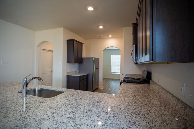 13526 Musselshell Drive, Ponder, TX 76259