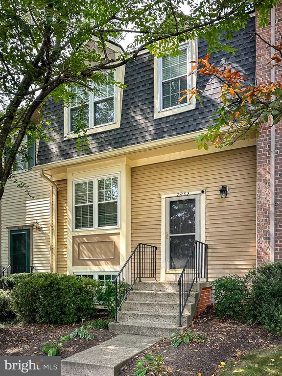 7852 NEWPORT GLEN PASS, Annandale, VA 22003
