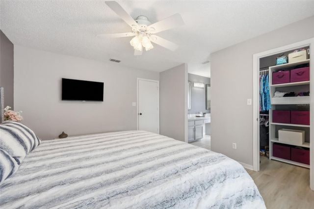 15617 KENSINGTON TRAIL, Clermont, FL 34711