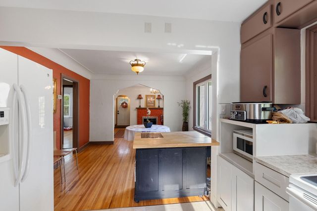 1136 Xerxes Avenue S, Minneapolis, MN 55405