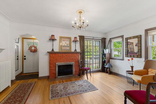 1136 Xerxes Avenue S, Minneapolis, MN 55405