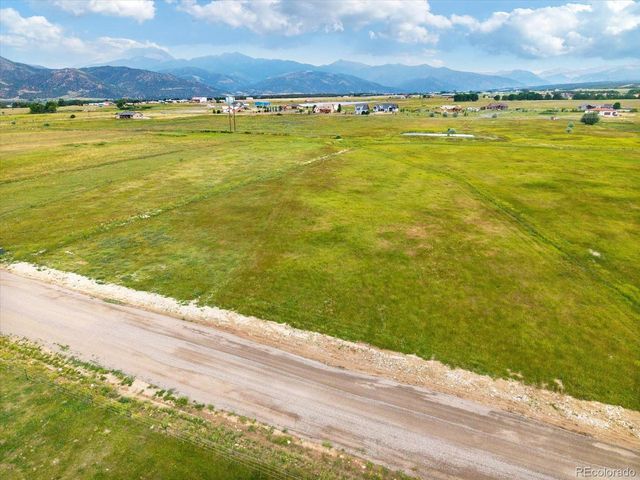 8207 Freedom Cir, Salida, CO 81201