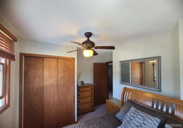 9568 Buckingham Street, White Lake, MI 48386