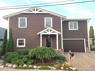 9568 Buckingham Street, White Lake, MI 48386